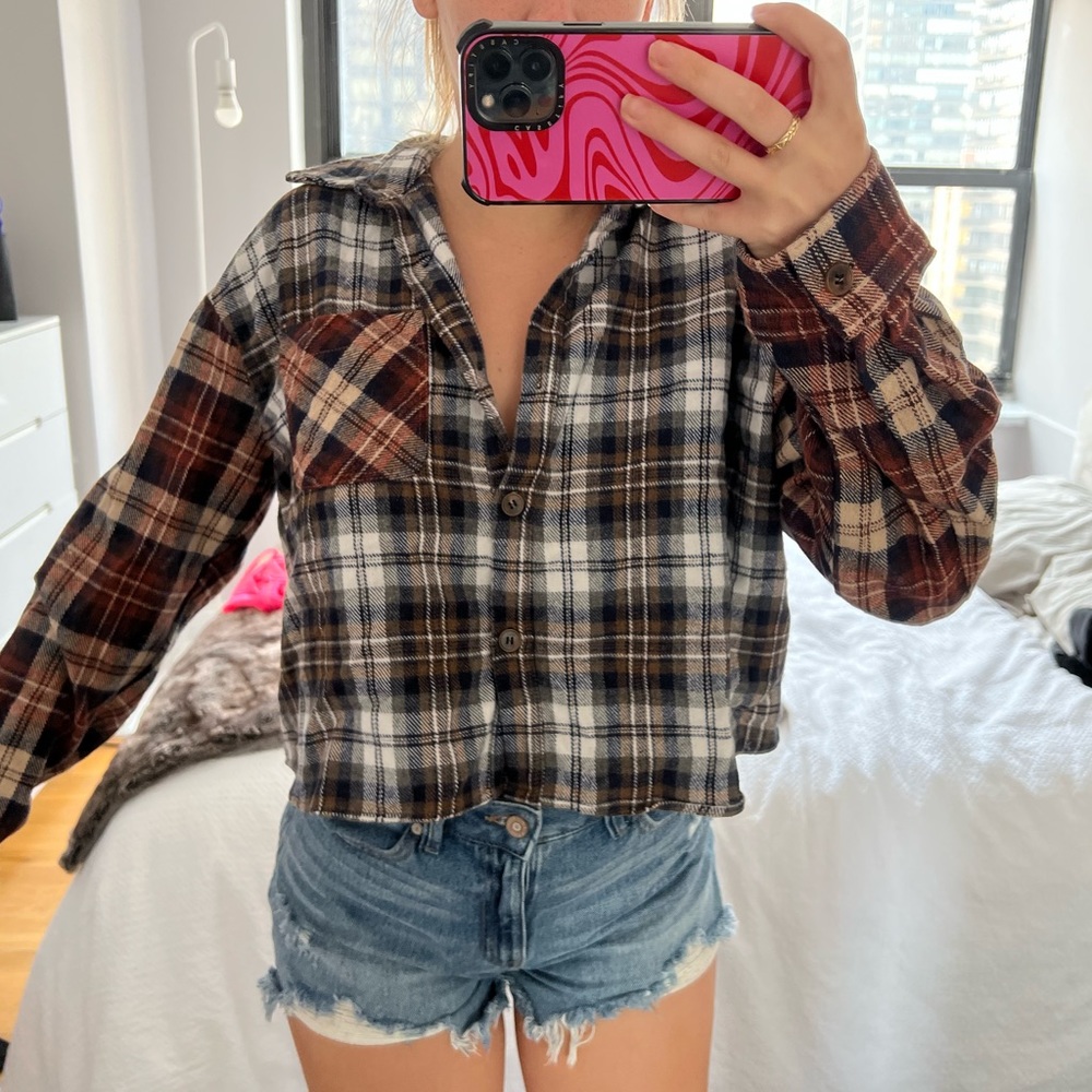Cropped Flannel - Picture 3 of 3